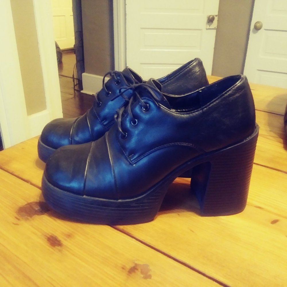 Lower East Side 90s Black Platform Oxfords Size 8